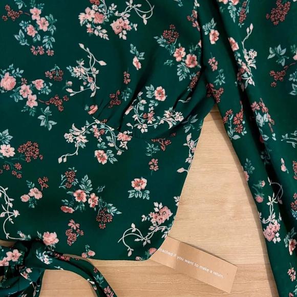 Reformation Raye Top - Picture 5 of 5